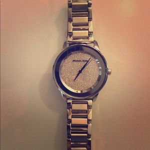 Michael Kors “Kinley” Watch Style MK5996